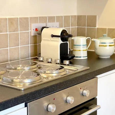Stylish With Free Parking, Lift & Views Lejlighed Scarborough